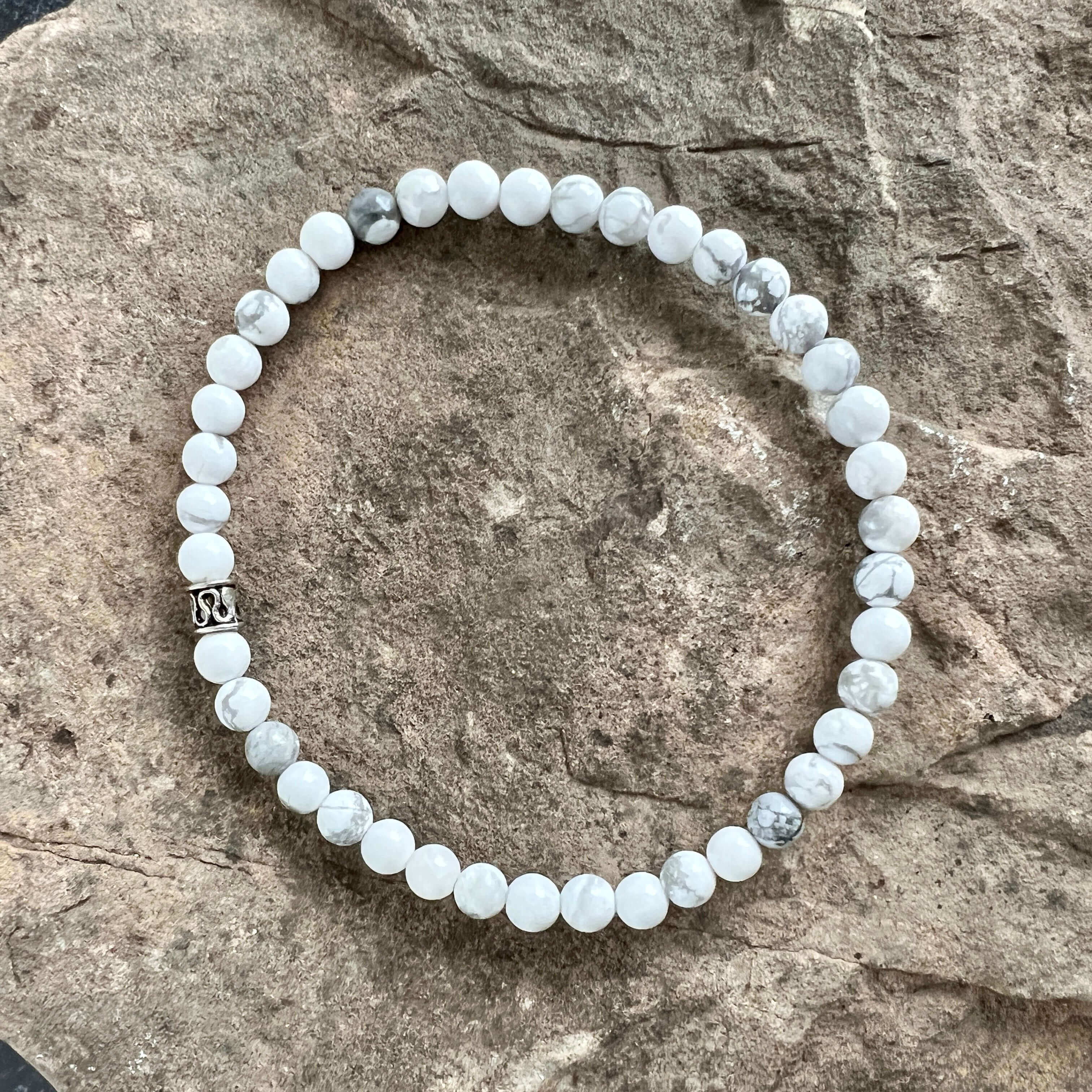 Howlite Bead Bracelet This bracelet is made with high-quality Howlite stones which bring calm and patience to the wearer. Zodiac Signs: Gemini and Virgo. Chakras: All. Handmade with authentic crystals & gemstones in Minneapolis, MN